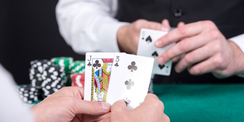 Chơi game poker bịp từ lâu đã là một chủ đề gây tranh cãi
